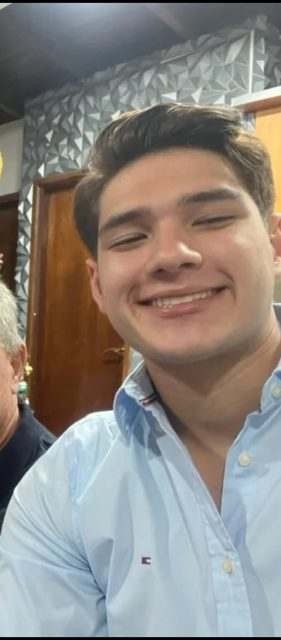 Andrew Moreira